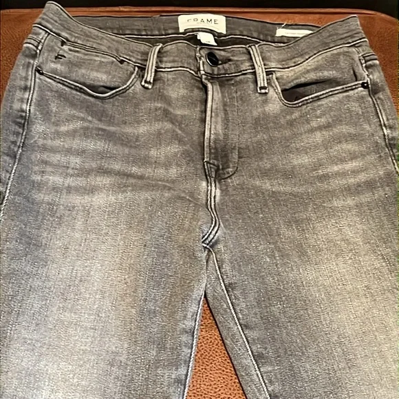 Frame LeHigh Straight Sleepy Hollow Two-Tone Jeans              *All jeans BOGO* - Picture 2 of 16